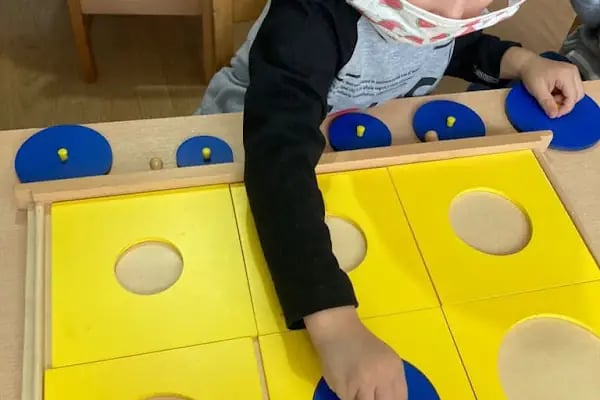 Ataşehir Mavi Şapka Montessori - Resim 9