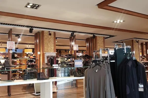 YDS Shop Ankara Fabrika Satış Mağazası - Resim 17