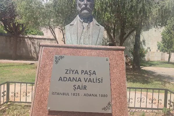 Ziya Paşa Türbesi - Resim 2