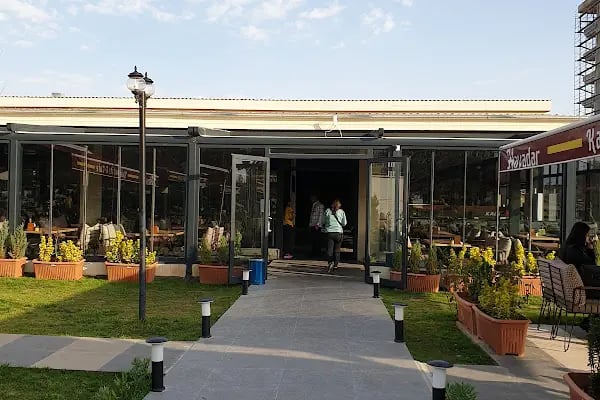 BARO GARDEN CAFE &amp; RESTAURANT - Resim 16
