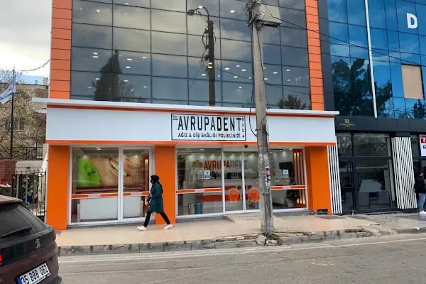 Özel Avrupadent Buca Üçkuyular Ağız ve Diş Sağlığı Polikliniği - Resim 1