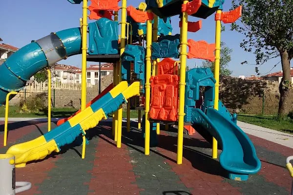 Tuzla Mahallesi Temalı Park - Resim 11