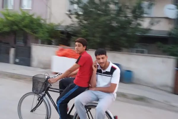 Üçevler Çocuk Parkı - Resim 5