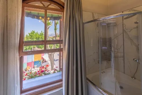 No2 Hotel By Şükrü Büyükada - Resim 18