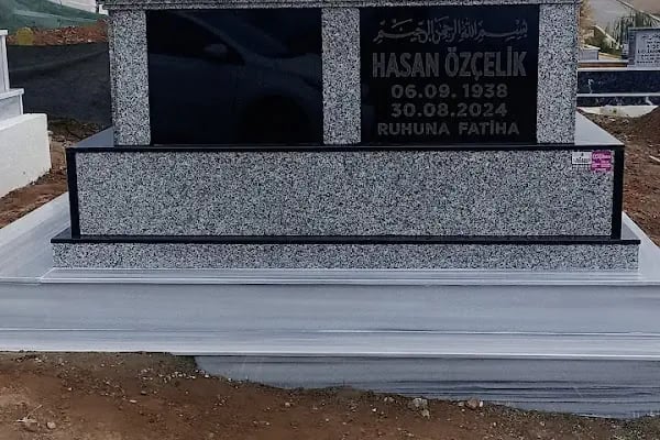 17 Ağustos Deprem Şehitliği - Resim 12