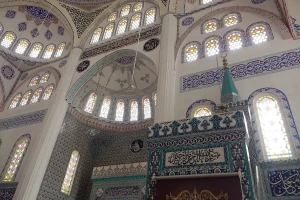 Turgut Alp Cami - Resim 10
