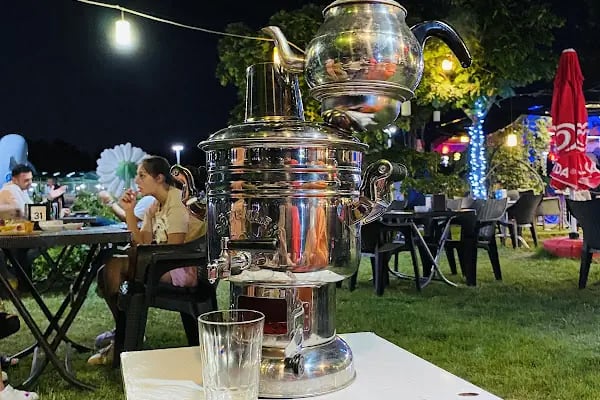 Meydan Cafe - Resim 17