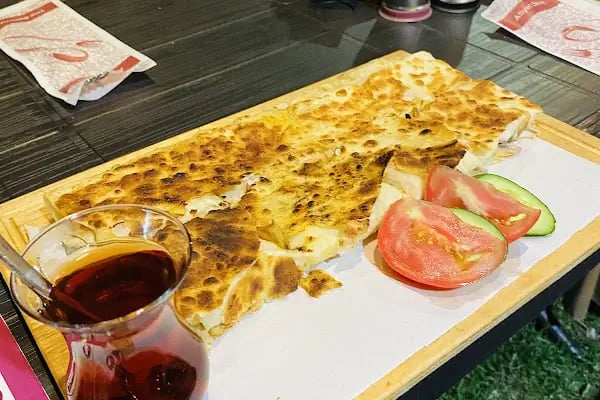 Meydan Cafe - Resim 3