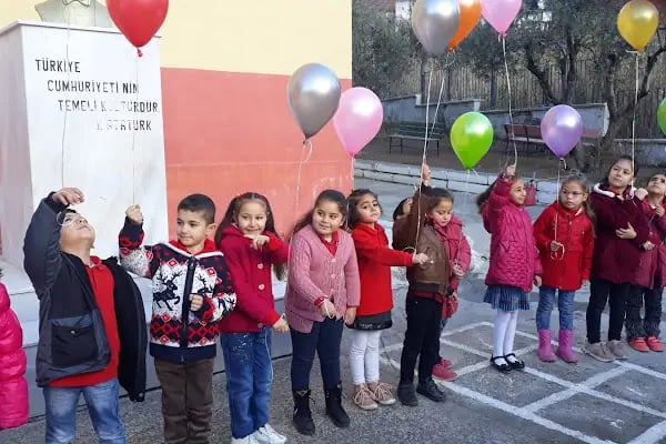 Selçukbey İlkokulu - Resim 4