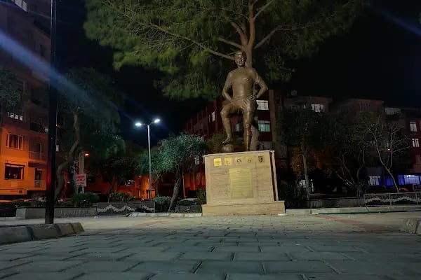 Konak Belediyesi Bahçelievler Metin Oktay Parkı - Resim 4