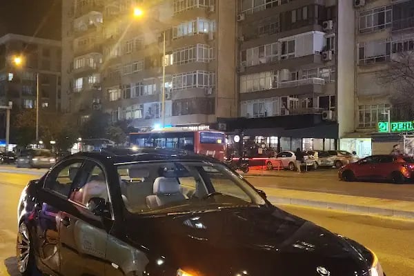 Konak Belediyesi Bahçelievler Metin Oktay Parkı - Resim 20