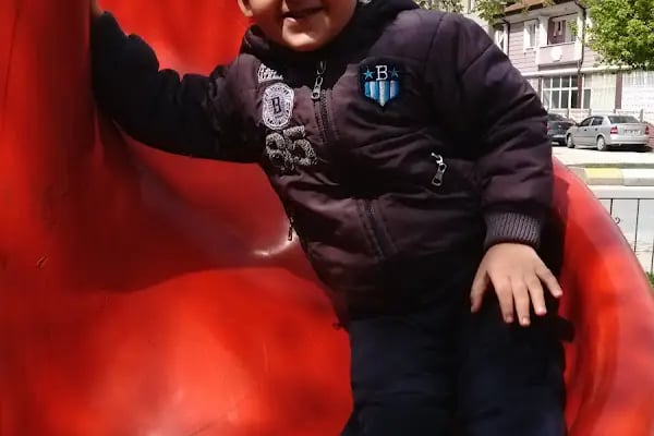 Nar Tanesi Çocuk Parkı - Resim 17