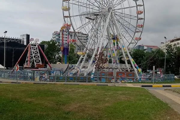 Ayasofya Lunaparkı - Resim 2