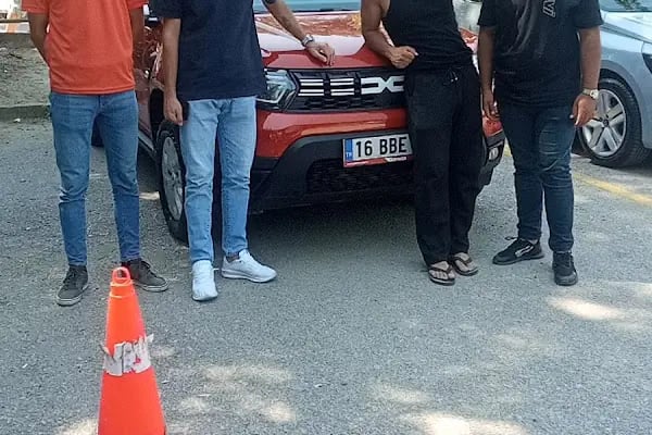 Garenta Bursa Heykel Araç Kiralama - Resim 11