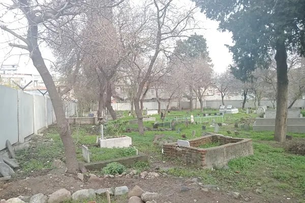 Dedebaşı Mezarlığı - Resim 5