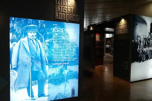 Türkiye İş Bankası Ankara Şubesi - Resim 17