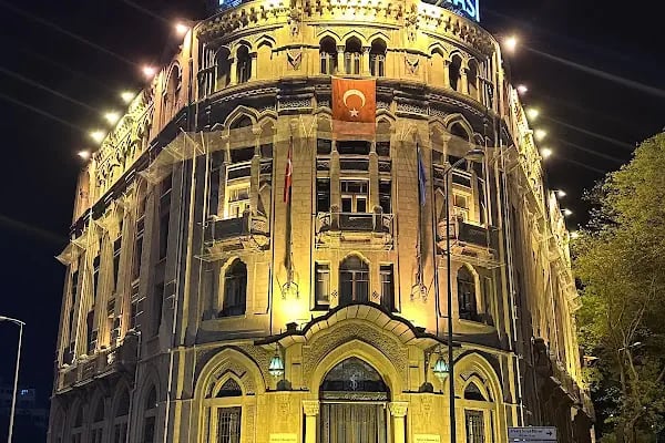 Türkiye İş Bankası Ankara Şubesi - Resim 3