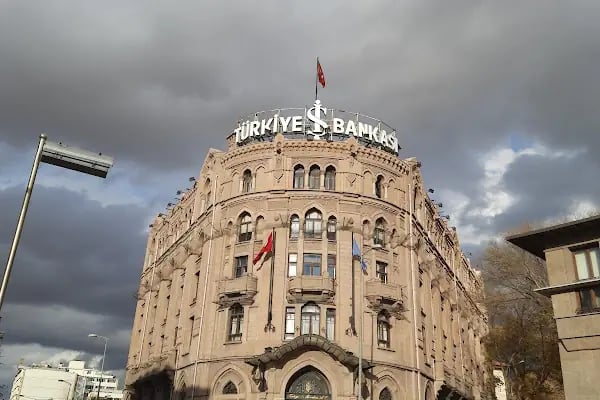 Türkiye İş Bankası Ankara Şubesi - Resim 2