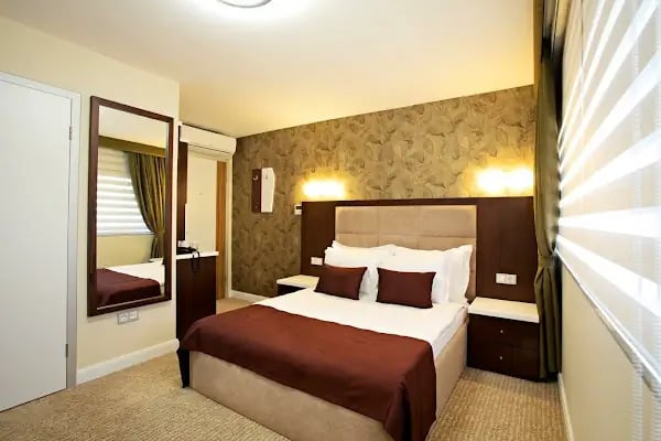 End Glory Hotel - Resim 2