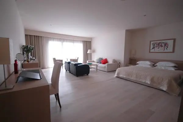 Lvzz Hotel - Resim 2