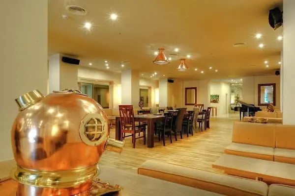 Lvzz Hotel - Resim 11