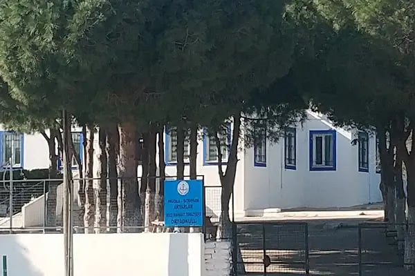 Akyarlar ortaokulu - Resim 1