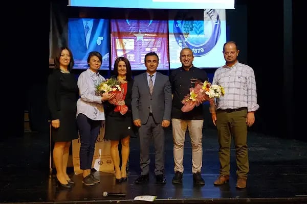 Salihli Zafer Keskiner Şehir Tiyatrosu - Resim 14