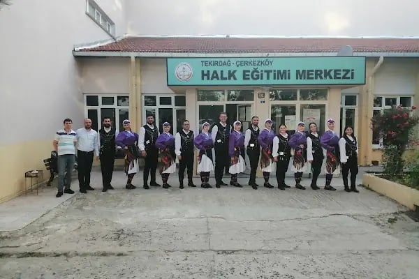 Halk Eğitim Merkezi - Resim 1