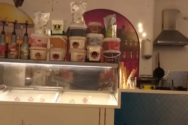 Iceberry Natural Frozen Yogurt - Resim 8