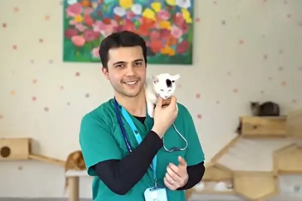 Yenikent Veteriner Kliniği - Resim 11