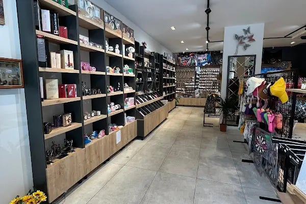 Sincap gift shop - Resim 5