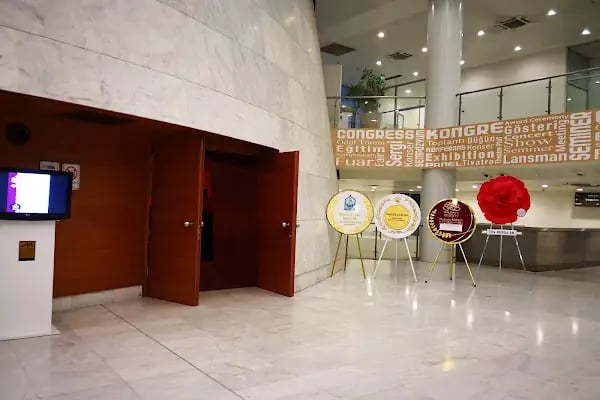 Merinos Atatürk Kongre Kültür Merkezi Doğu Kapısı - Resim 14