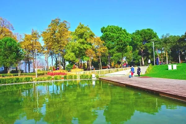 Merinos Atatürk Kongre Kültür Merkezi Doğu Kapısı - Resim 3