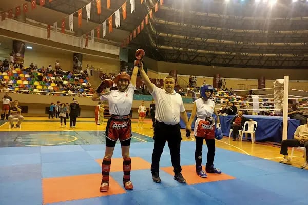 KIZIL YILDIZ SPOR KULÜBÜ - Resim 2