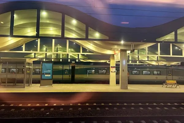 TCDD Eskişehir Tren Garı - Resim 3
