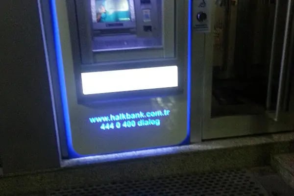 Halkbank Akçaabat Şubesi - Resim 3