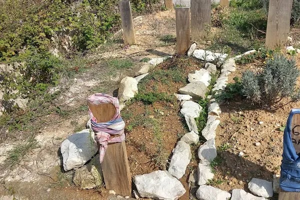 Sarıkamıs Karaköse Köyü dernegi Mezarlığı - Resim 4