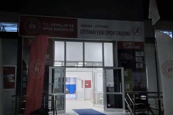 Ceyhan yeni kapalı spor - Resim 1