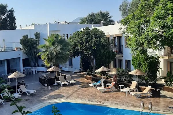 Flora Hotel - Resim 3