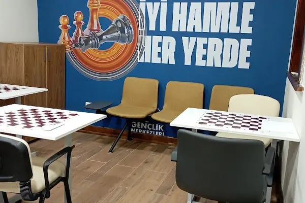 Karşıyaka Tarihi Tren İstasyonu - Resim 10