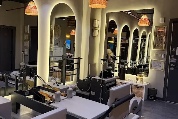 Bornova Reformer Pilates Stüdyo Yağmur Akdemir - Resim 20