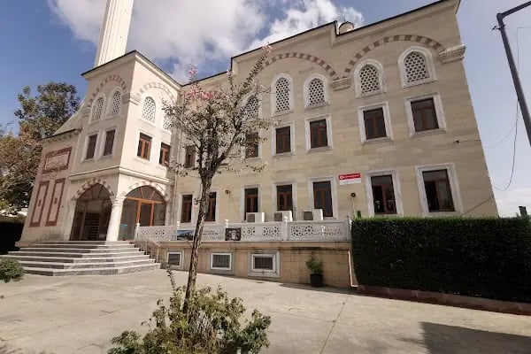 Güngören Merkez Camii - Resim 11