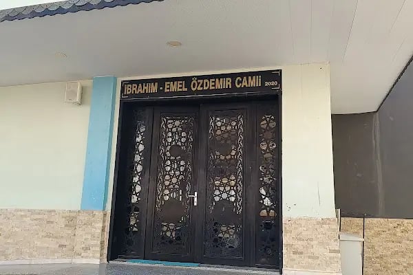 Emel-İbrahim Özdemir Camii - Resim 6