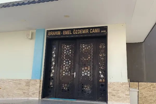 Emel-İbrahim Özdemir Camii - Resim 13
