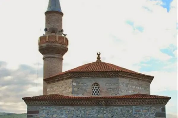 Peçenek Cami - Resim 16
