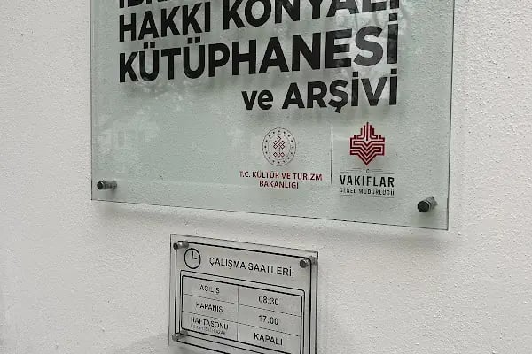 İbrahim Hakkı Konyalı Kütüphanesi Ve Arşivi - Resim 5