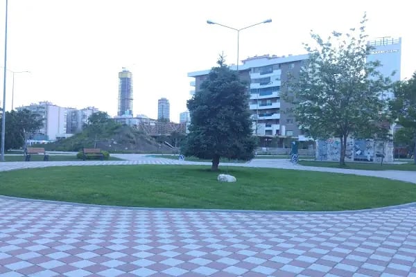 Şehit Hakan Ünal Parkı - Resim 3
