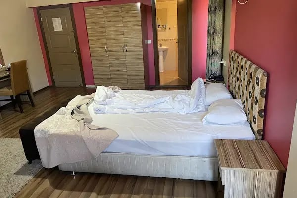 Aymini Hotel - Resim 2