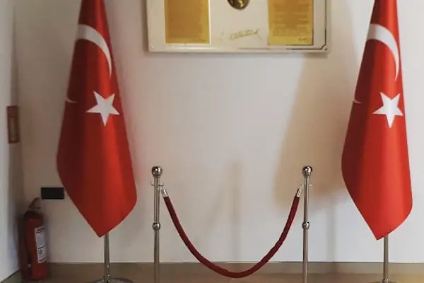 Angora Dil Eğitim - İsmail Turasan - KORU şube - Resim 17