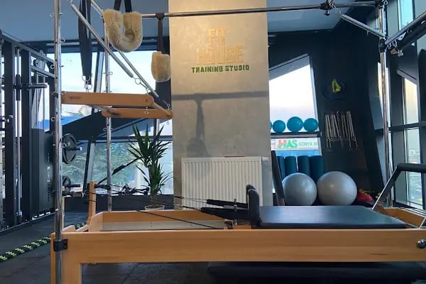 Fit House Training Studio - Resim 6
